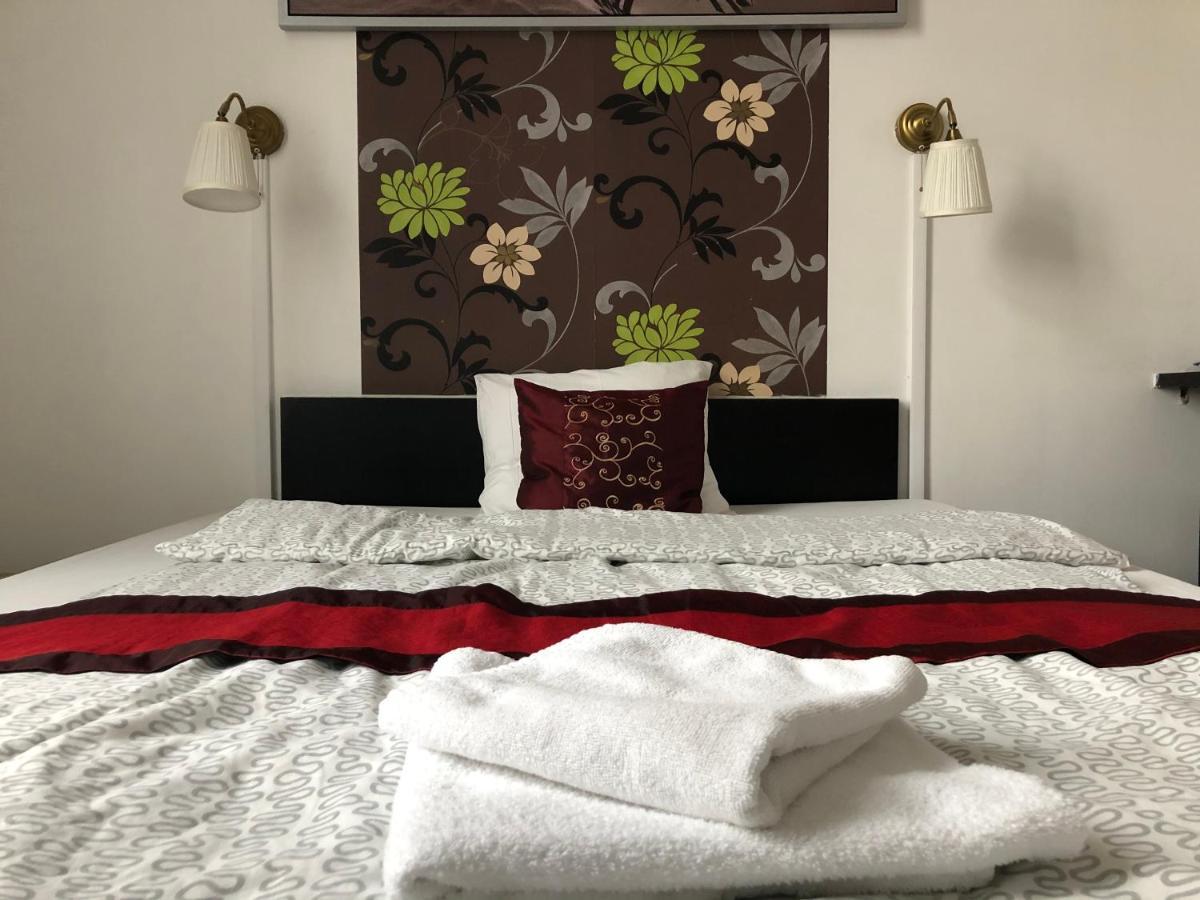 Couette-café Centerpoint Panzio *